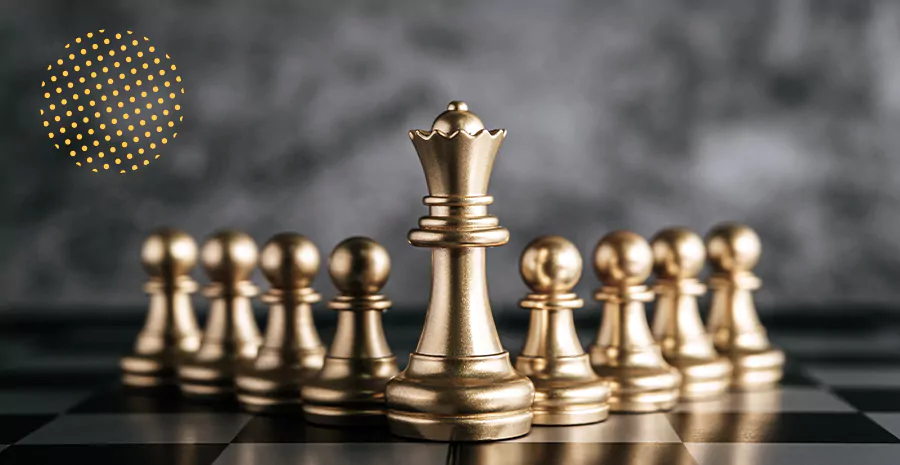 imagem de peças de xadrez em cima de um tabuleiro