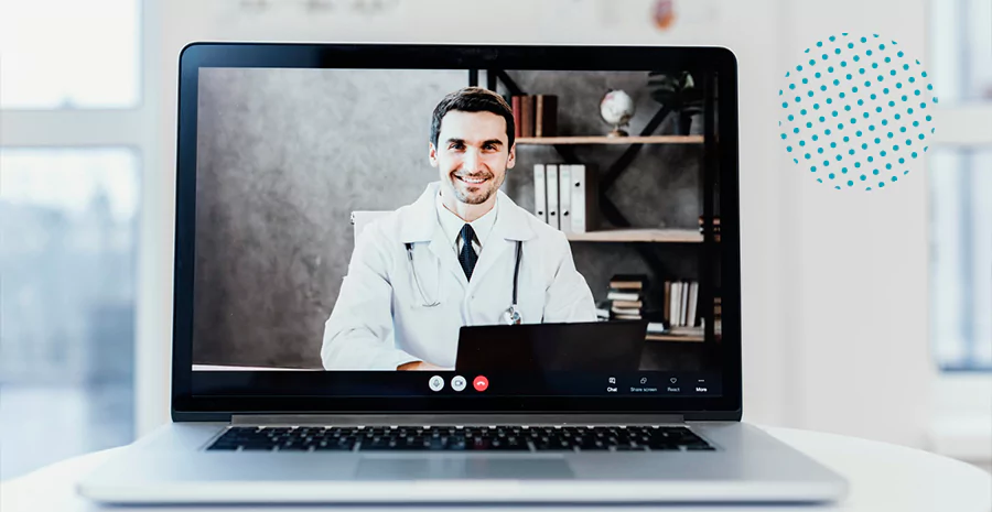 Um computador apresentando uma chamada de video com um médico