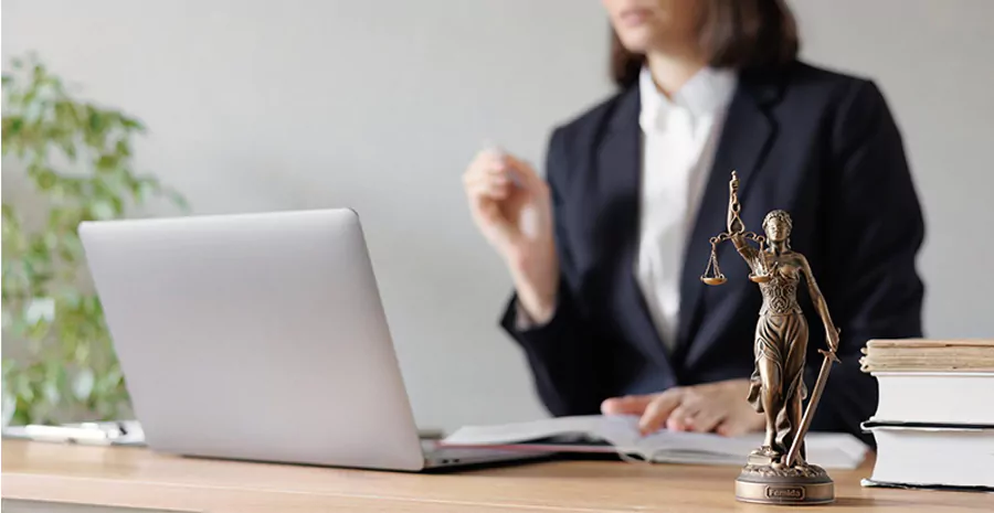 Imagem de O papel do técnico jurídico: entenda sua importância e competências e desafios dessa profissão