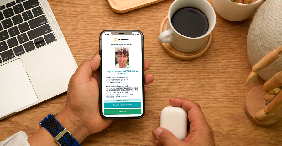 imagem de um celular com o sistema da pontotel aberto 